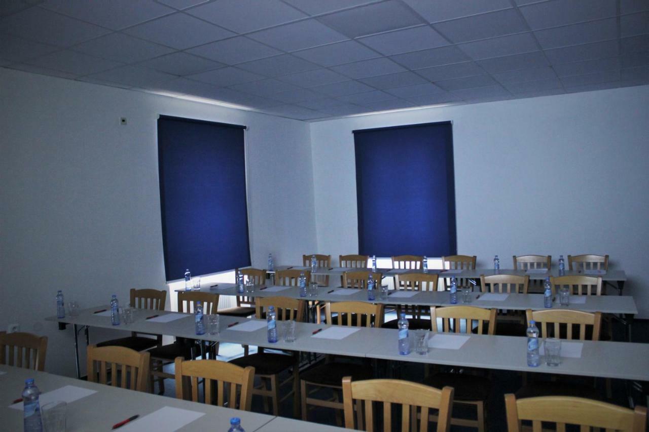 Penzion A Restaurace U Reky Ledeč nad Sázavou Exterior foto